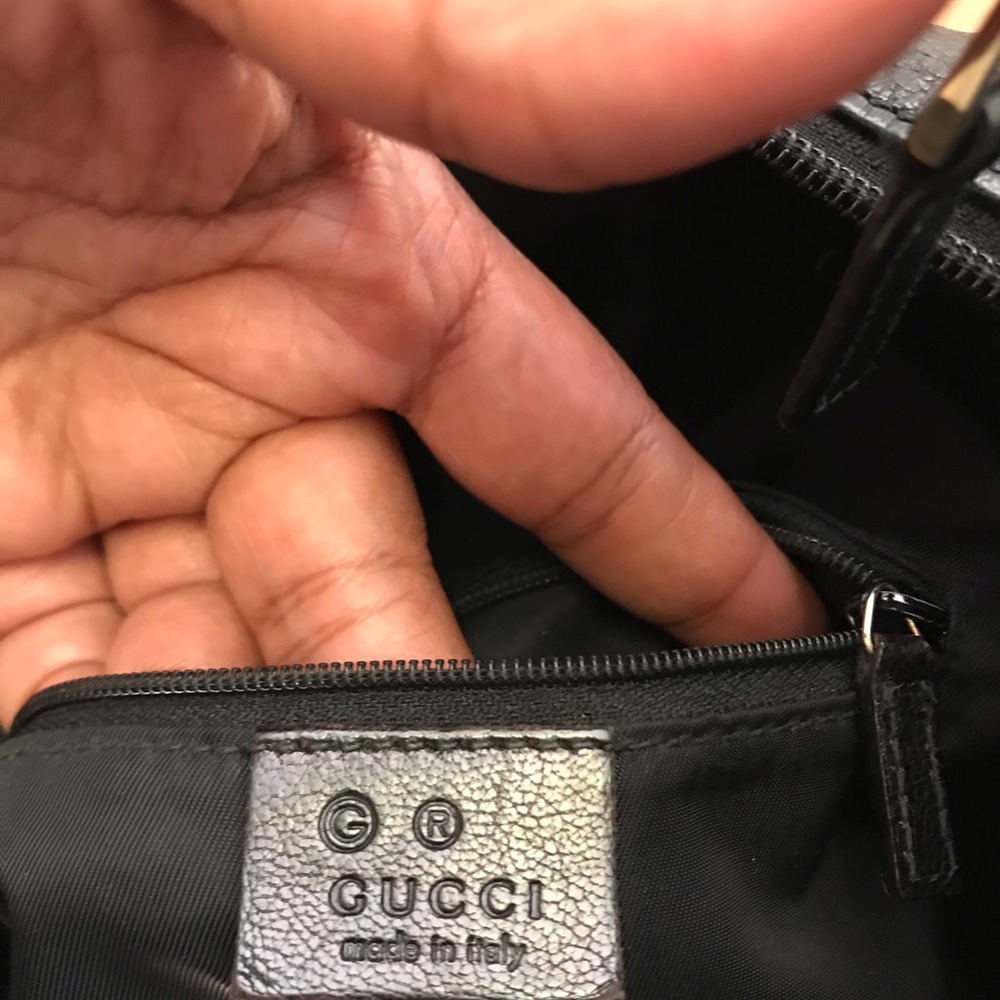 Black leather Gucci handbag - Picture 2 of 12